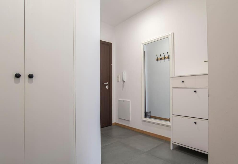 Designed In With Parking Apartment Sofia